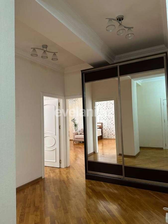 Satılır, yeni tikili, 2 otaqlı, 90 m², Bakı, Nəsimi r.