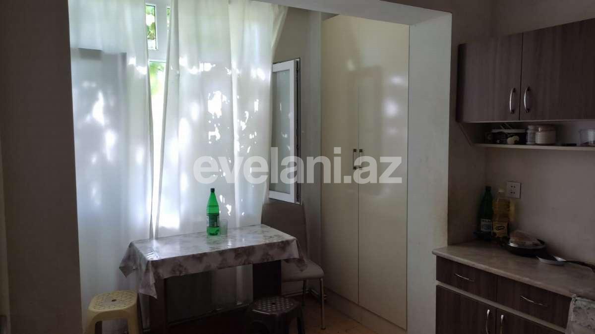 Satılır, köhnə tikili, 4 otaqlı, 100 m², Bakı, Xətai r, Əhmədli q, Həzi Aslanov m.