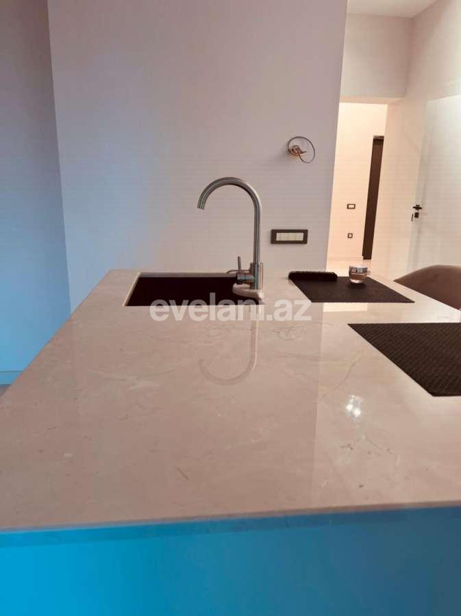 Satılır, yeni tikili, 3 otaqlı, 100 m², Bakı, Yasamal r, Elmlər Akademiyası m.