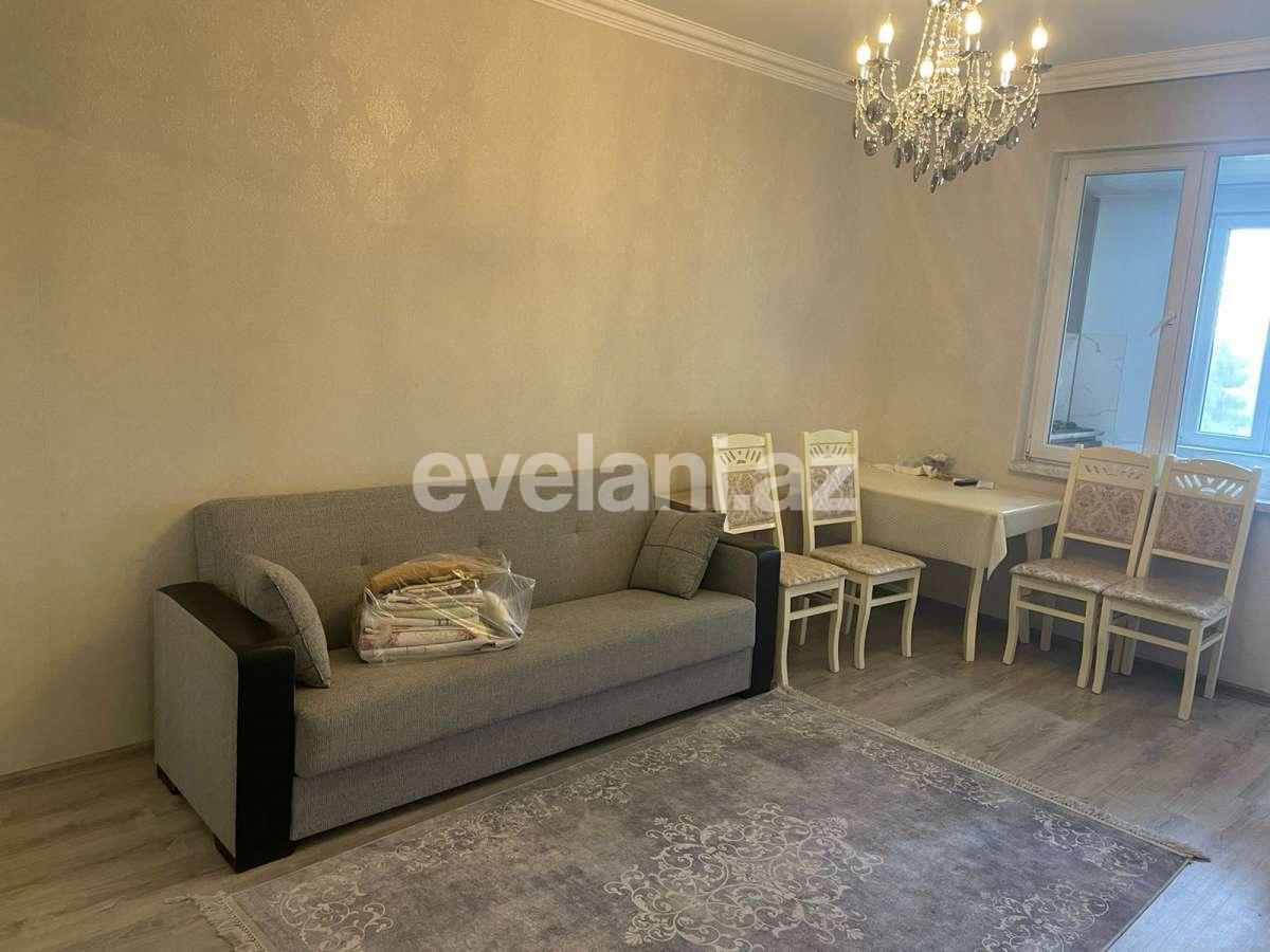 Satılır, köhnə tikili, 2 otaqlı, 45 m², Bakı, Nəsimi r, 4-cü mikrorayon q, Memar Əcəmi m.