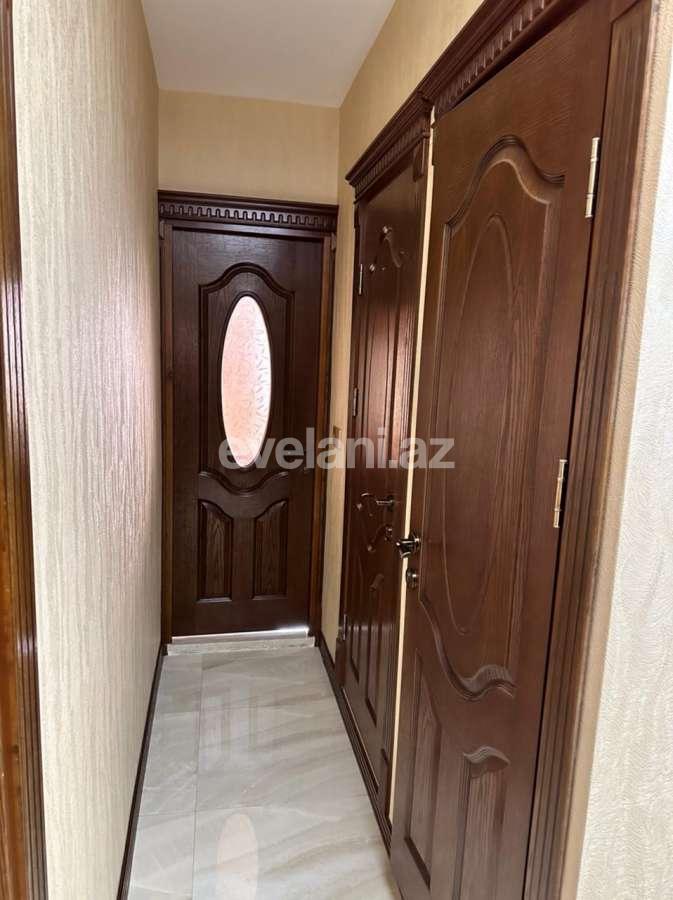 Satılır, köhnə tikili, 4 otaqlı, 105 m², Bakı, Nizami r, Xalqlar Dostluğu m.