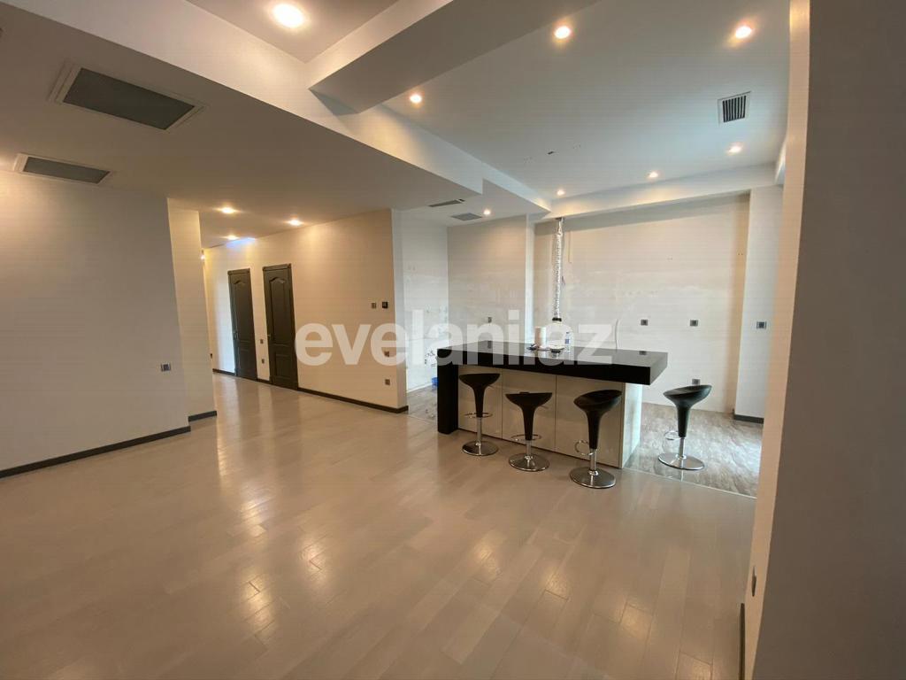 Satılır, yeni tikili, 3 otaqlı, 156 m², Bakı, Yasamal r, Yasamal q, Elmlər Akademiyası m.