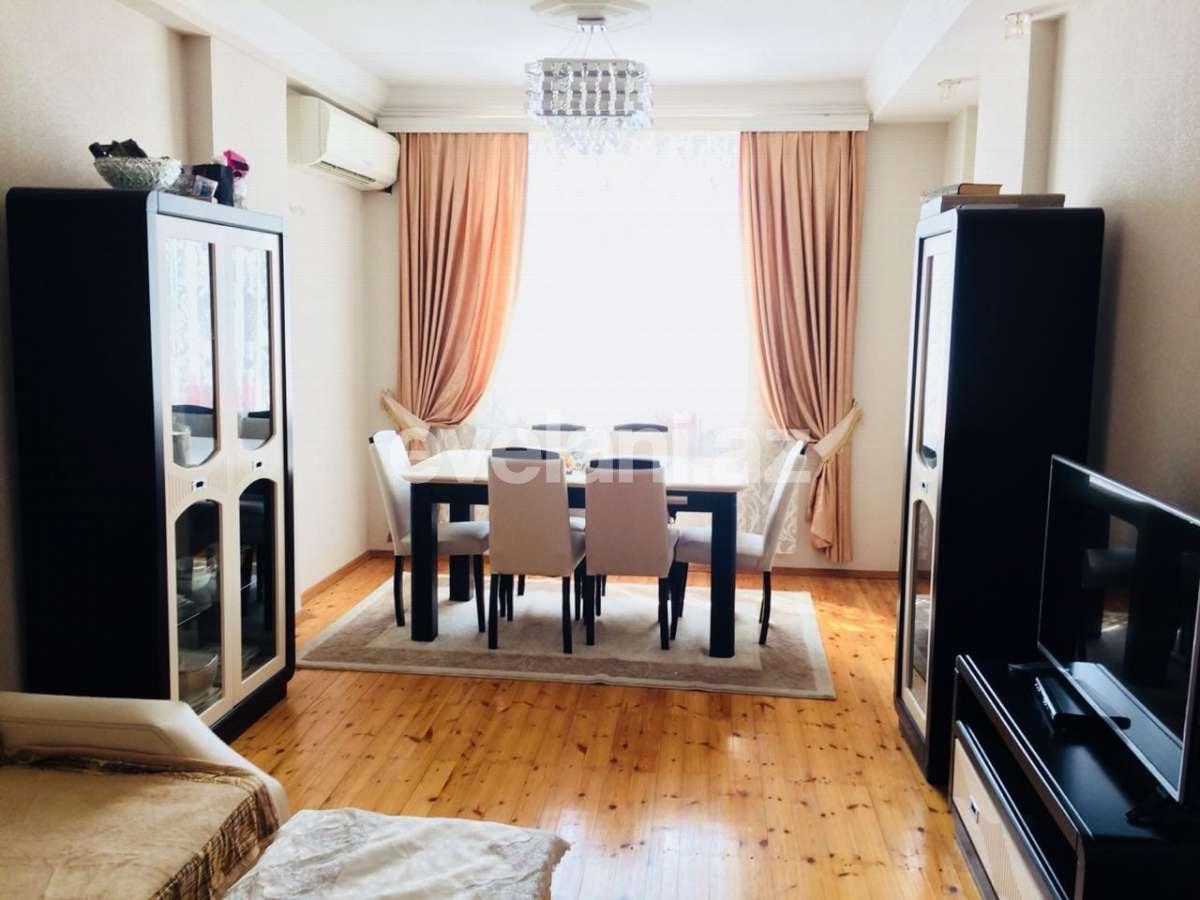 Satılır, köhnə tikili, 2 otaqlı, 55 m², Bakı, Nəsimi r, Əhmədli q, Memar Əcəmi m.
