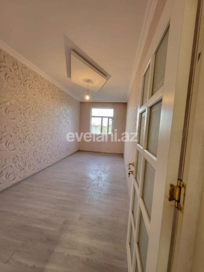 Satılır, köhnə tikili, 3 otaqlı, 50 m², Bakı, Binəqədi r, 7-ci mikrorayon q, Azadlıq prospekti m.