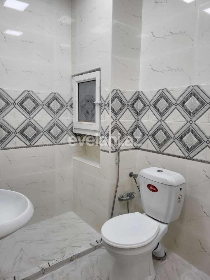 Satılır, köhnə tikili, 3 otaqlı, 50 m², Bakı, Binəqədi r, 7-ci mikrorayon q, Azadlıq prospekti m.