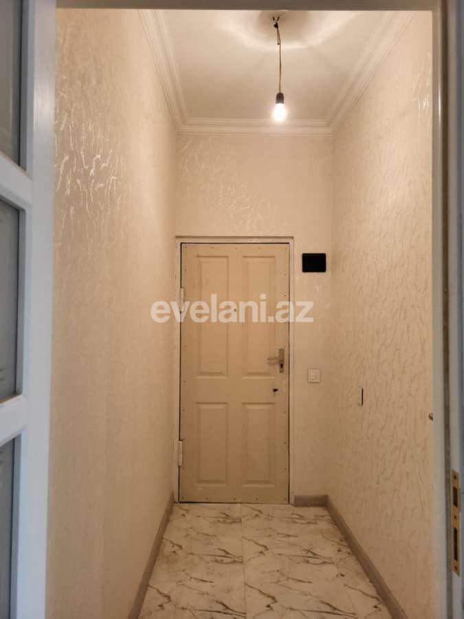 Satılır, köhnə tikili, 3 otaqlı, 50 m², Bakı, Binəqədi r, 7-ci mikrorayon q, Azadlıq prospekti m.