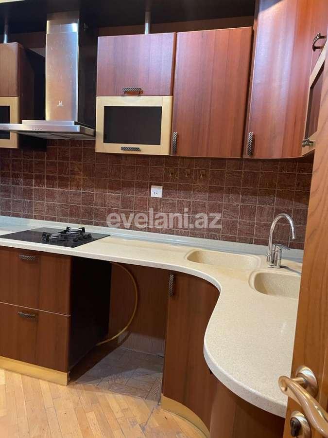 Satılır, yeni tikili, 4 otaqlı, 160 m², Bakı, Binəqədi r, 8-ci mikrorayon q, Azadlıq prospekti m.