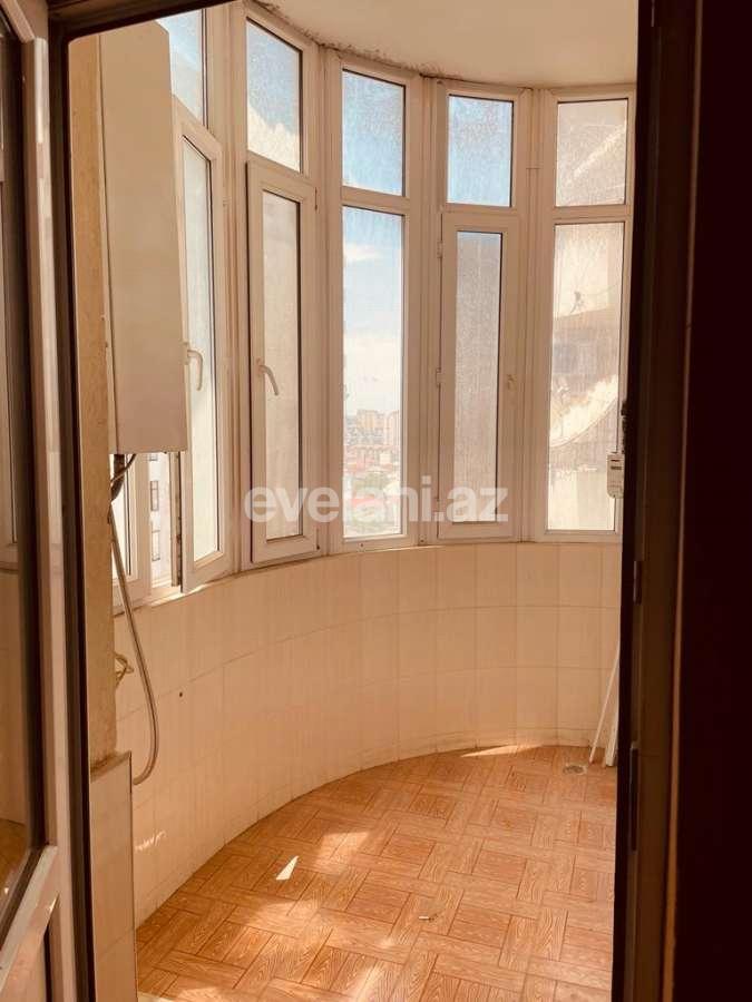 Satılır, yeni tikili, 4 otaqlı, 160 m², Bakı, Binəqədi r, 8-ci mikrorayon q, Azadlıq prospekti m.