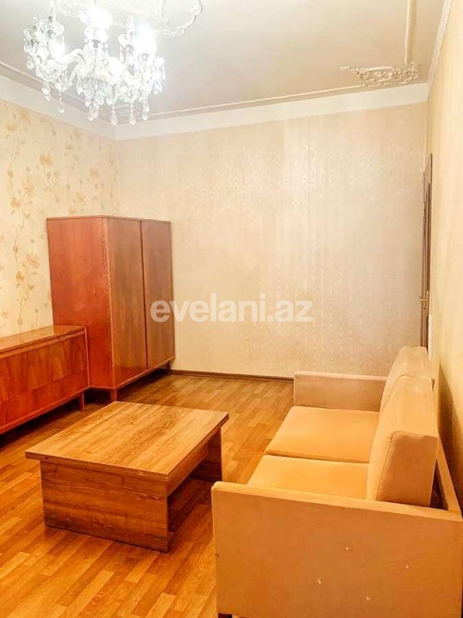 Satılır, köhnə tikili, 2 otaqlı, 45 m², Bakı, Nəsimi r, 4-cü mikrorayon q, Memar Əcəmi m.