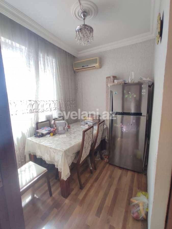 Satılır, köhnə tikili, 2 otaqlı, 45 m², Bakı, Nəsimi r, 4-cü mikrorayon q, Memar Əcəmi m.