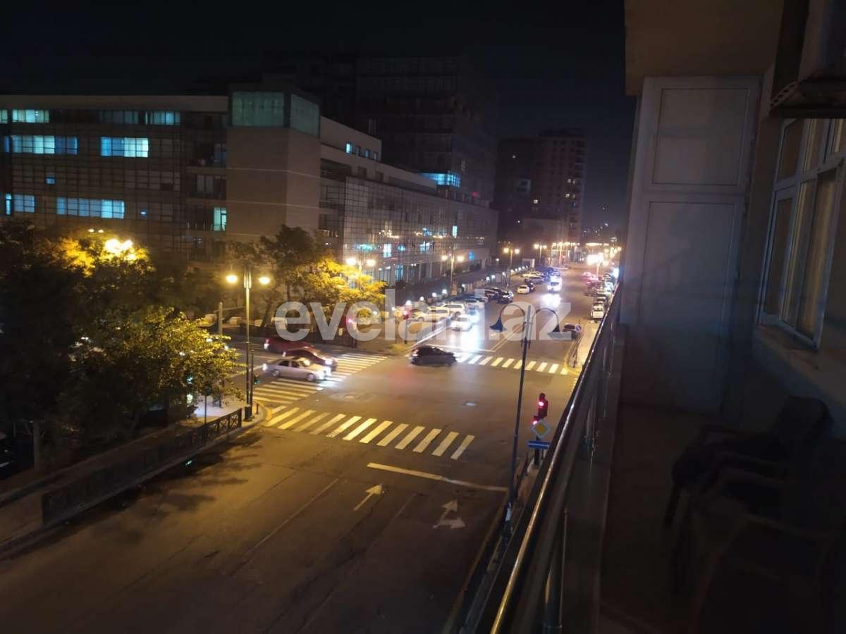 Rent, new building, 3 room, 131 m², Baku, Nasimi r, 8 November m.