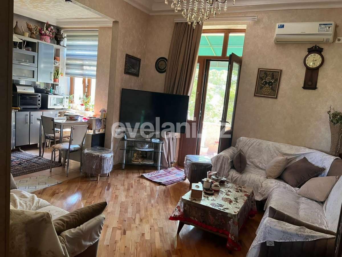 Satılır, köhnə tikili, 3 otaqlı, 80 m², Bakı, Yasamal r, Elmlər Akademiyası m.