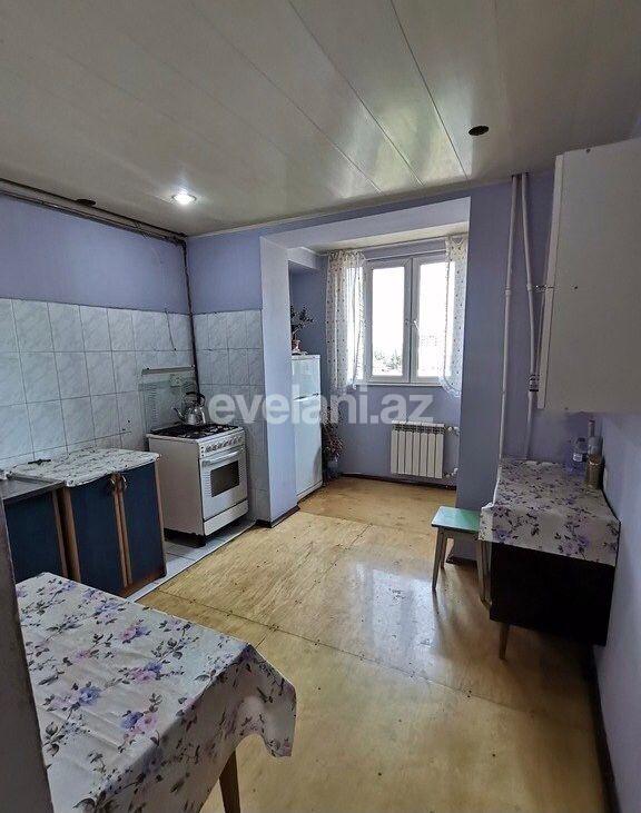 Satılır, köhnə tikili, 2 otaqlı, 70 m², Bakı, Binəqədi r, 9-cu mikrorayon q.