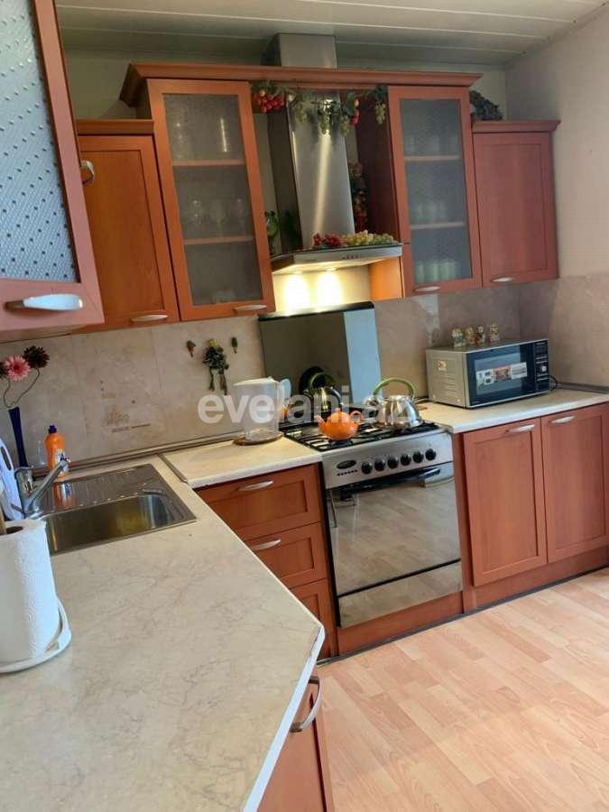 Kirayə verilir, köhnə tikili, 3 otaqlı, 80 m², Bakı, Yasamal r, Elmlər Akademiyası m.