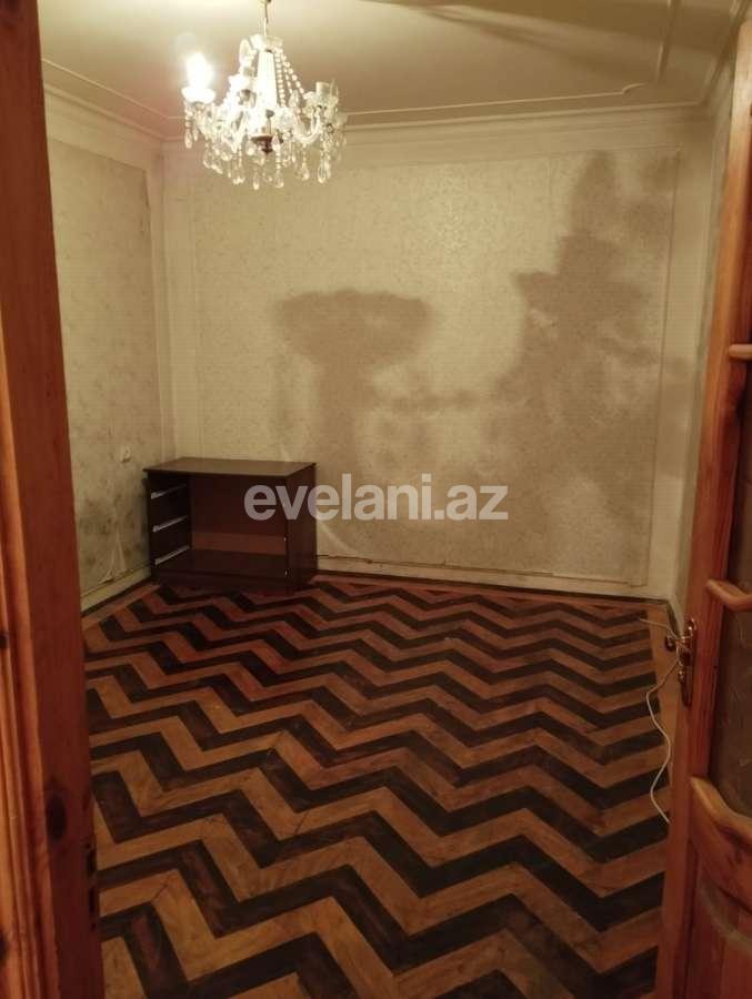 Satılır, köhnə tikili, 2 otaqlı, 62 m², Bakı, Binəqədi r, 9-cu mikrorayon q, Memar Əcəmi m.