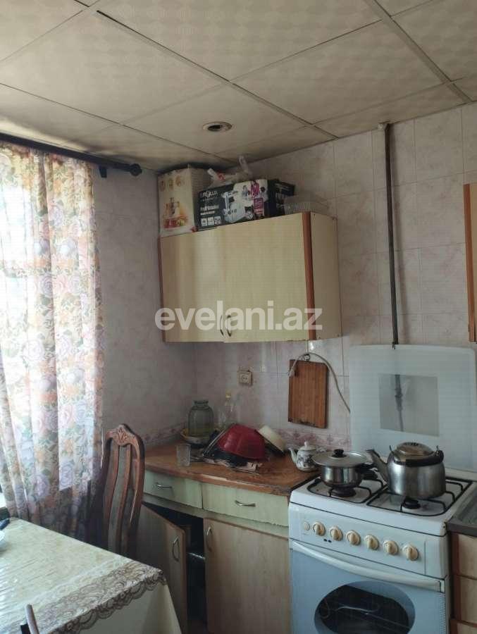 Satılır, köhnə tikili, 2 otaqlı, 62 m², Bakı, Binəqədi r, 9-cu mikrorayon q, Memar Əcəmi m.