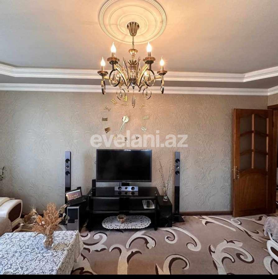 Satılır, köhnə tikili, 2 otaqlı, 70 m², Bakı, Binəqədi r, 9-cu mikrorayon q, Memar Əcəmi m.