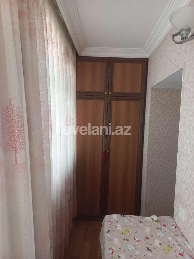 Satılır, köhnə tikili, 2 otaqlı, 70 m², Bakı, Binəqədi r, 9-cu mikrorayon q, Memar Əcəmi m.