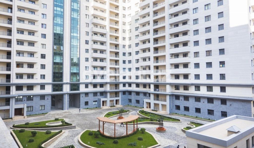 Satılır, yeni tikili, 4 otaqlı, 214 m², Bakı, Yasamal r, Elmlər Akademiyası m.