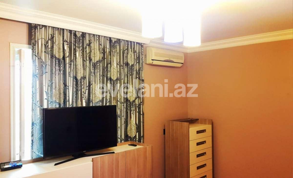 Satılır, köhnə tikili, 3 otaqlı, 70 m², Bakı, Yasamal r, Yasamal q, Elmlər Akademiyası m.