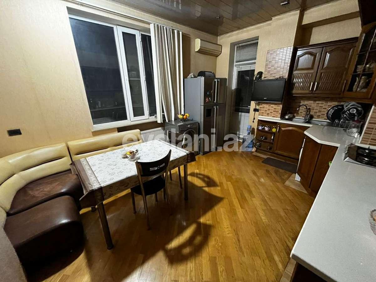 Satılır, yeni tikili, 3 otaqlı, 125 m², Bakı, Yasamal r, Elmlər Akademiyası m.