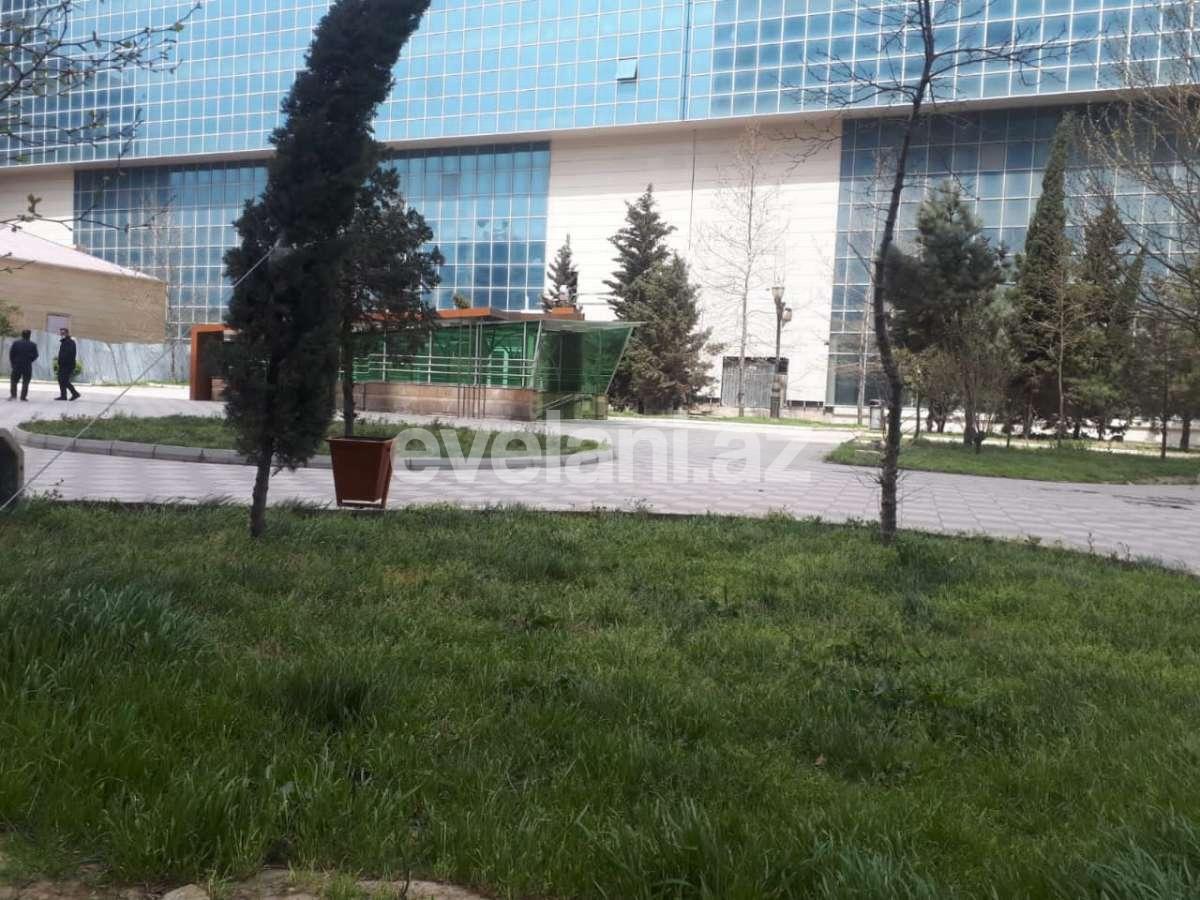 Kirayə verilir, yeni tikili, 2 otaqlı, 70 m², Bakı, Binəqədi r, 8-ci mikrorayon q, Azadlıq prospekti m.