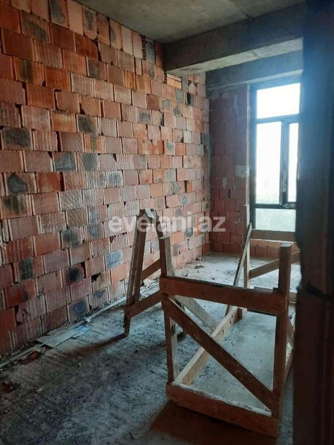 Продаётся, вторичка, 2-комнаты, 79 m², Баку, Низаминский r, Нефтчиляр m.