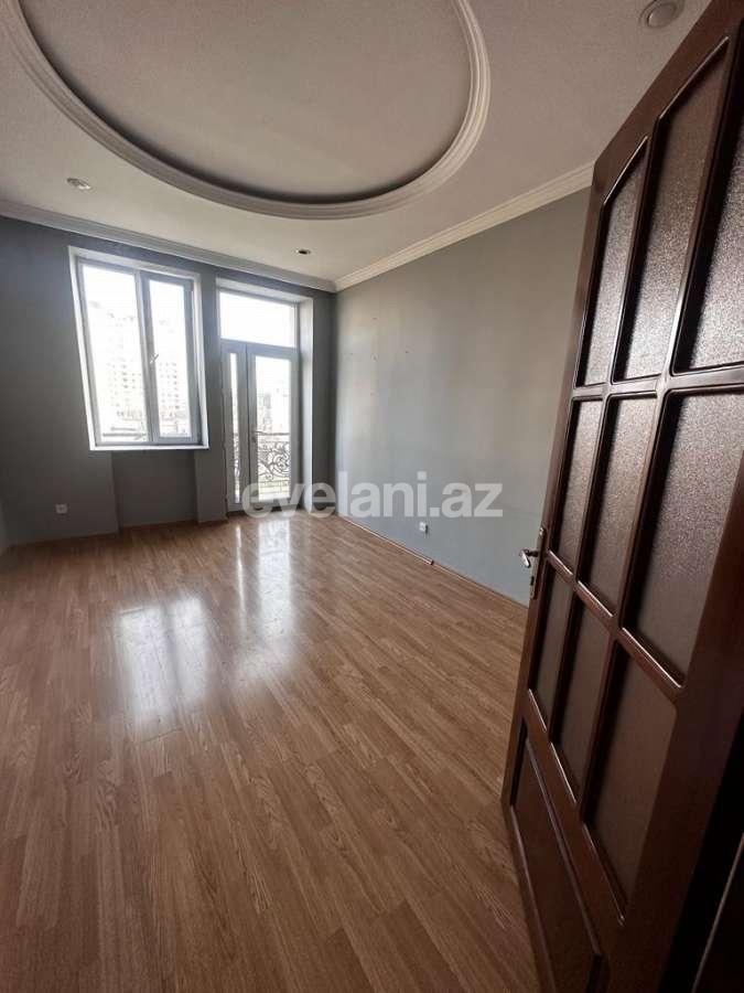 Rent, old building, 2 room, 61 m², Baku, Yasamal r, Nizami m.