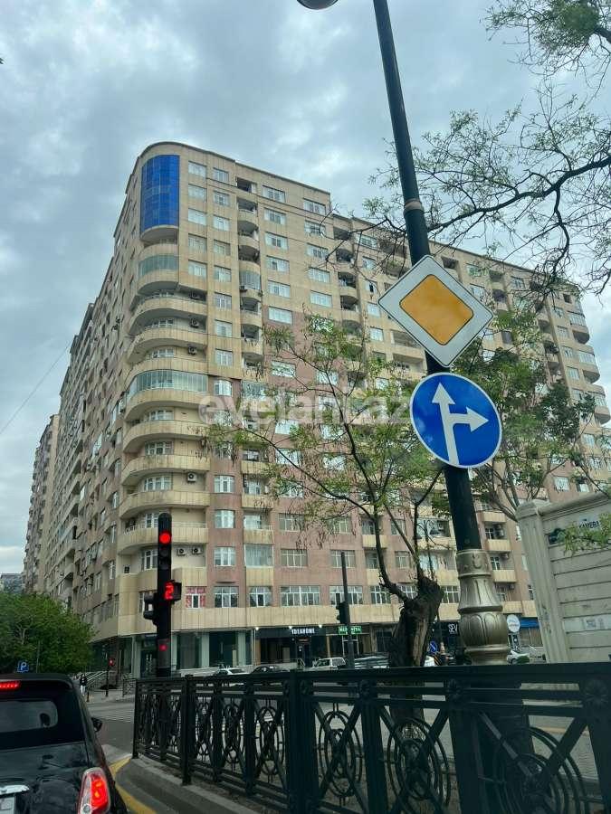 Satılır, yeni tikili, 4 otaqlı, 212 m², Bakı, Nəsimi r, 28 may m.