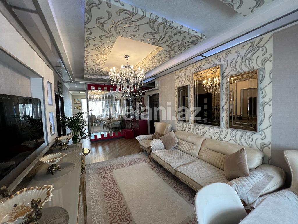 Satılır, köhnə tikili, 3 otaqlı, 90 m², Bakı, Xətai r, Əhmədli q, Həzi Aslanov m.