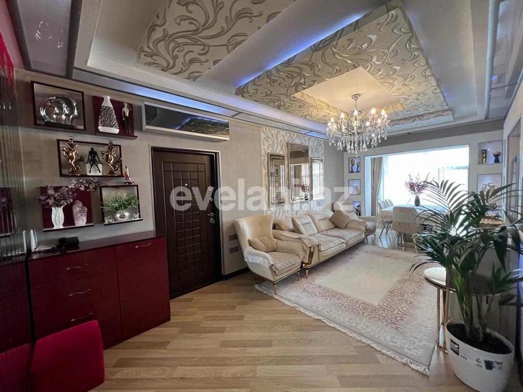 Satılır, köhnə tikili, 3 otaqlı, 90 m², Bakı, Xətai r, Əhmədli q, Həzi Aslanov m.