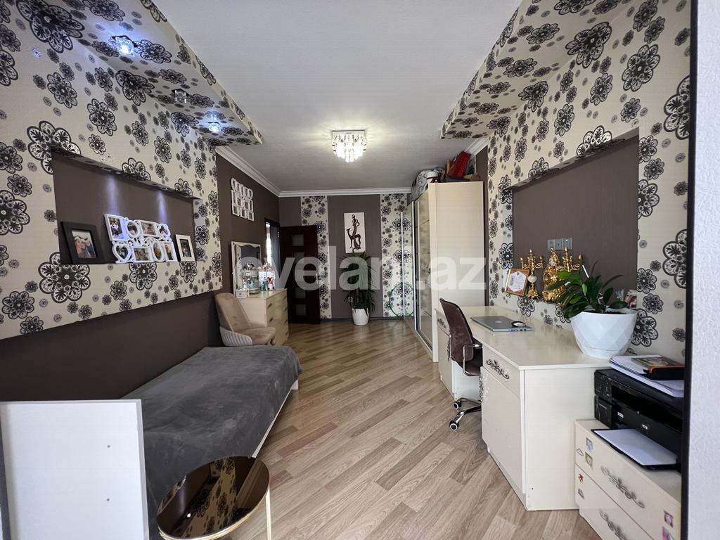 Satılır, köhnə tikili, 3 otaqlı, 90 m², Bakı, Xətai r, Əhmədli q, Həzi Aslanov m.