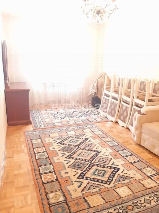 Satılır, köhnə tikili, 4 otaqlı, 110 m², Bakı, Xətai r, Həzi Aslanov q, Əhmədli m.