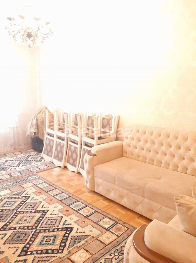 Satılır, köhnə tikili, 4 otaqlı, 110 m², Bakı, Xətai r, Həzi Aslanov q, Əhmədli m.