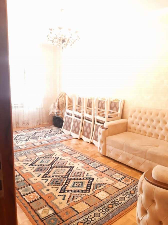 Satılır, köhnə tikili, 4 otaqlı, 110 m², Bakı, Xətai r, Həzi Aslanov q, Əhmədli m.