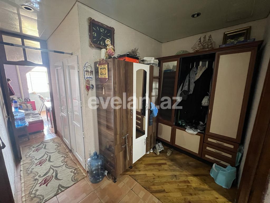 Satılır, köhnə tikili, 2 otaqlı, 60 m², Bakı, Suraxanı r, Yeni Günəşli q, Xalqlar Dostluğu m.