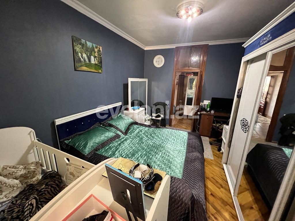 Satılır, köhnə tikili, 2 otaqlı, 60 m², Bakı, Suraxanı r, Yeni Günəşli q, Xalqlar Dostluğu m.