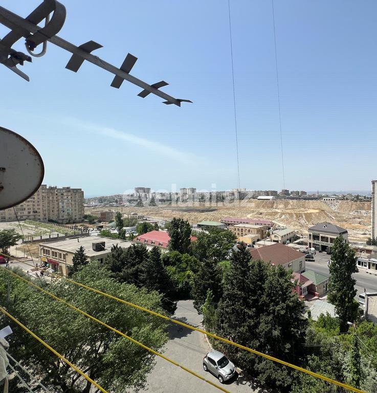 Satılır, köhnə tikili, 2 otaqlı, 60 m², Bakı, Suraxanı r, Yeni Günəşli q, Xalqlar Dostluğu m.