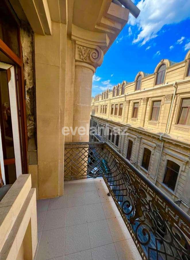 Kirayə verilir, köhnə tikili, 4 otaqlı, 171 m², Bakı, Səbail r, Sahil m.