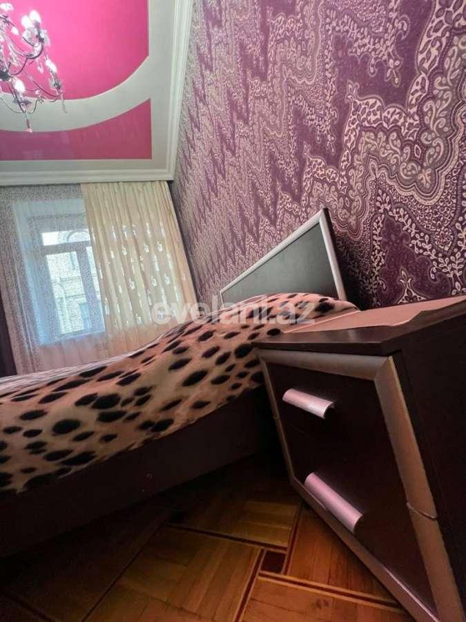 Kirayə verilir, köhnə tikili, 4 otaqlı, 171 m², Bakı, Səbail r, Sahil m.