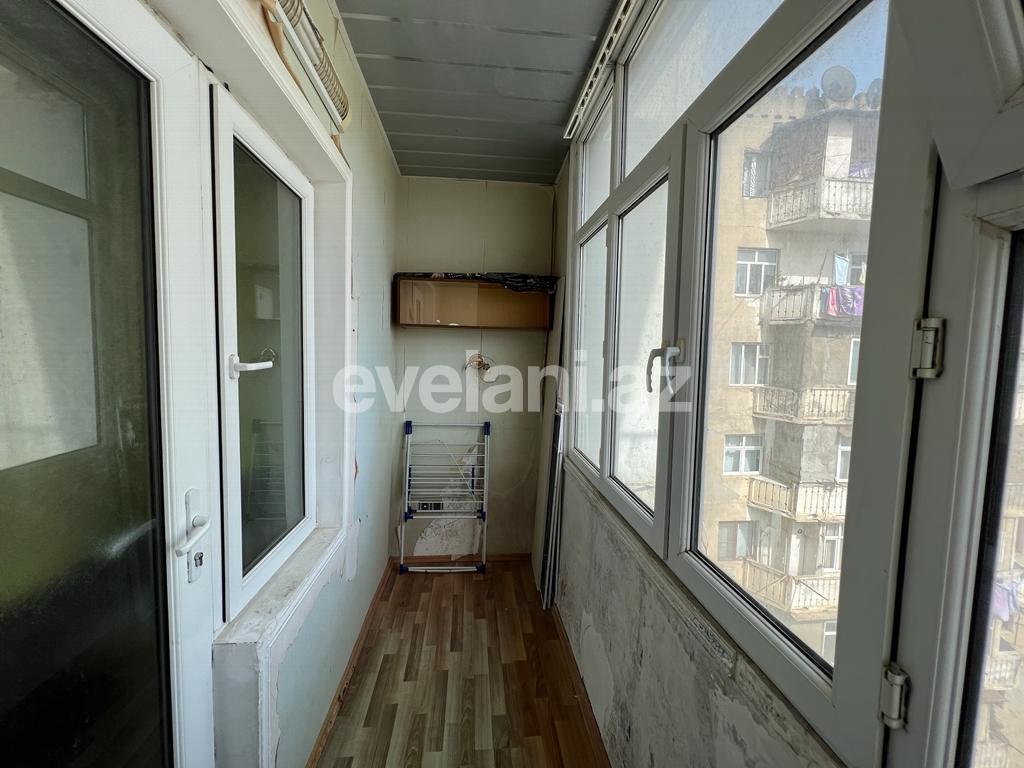Satılır, köhnə tikili, 2 otaqlı, 55 m², Bakı, Suraxanı r, Yeni Günəşli q, Xalqlar Dostluğu m.