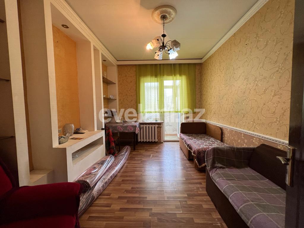 Satılır, köhnə tikili, 2 otaqlı, 55 m², Bakı, Suraxanı r, Yeni Günəşli q, Xalqlar Dostluğu m.