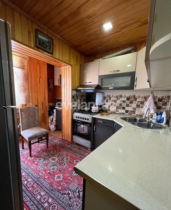 Sale, old building, 3 room, 70 m², Baku, Surakhani r, Yeni Guneshli d, Khalglar Doslugu m.