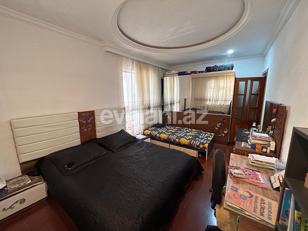 Satılır, köhnə tikili, 3 otaqlı, 75 m², Bakı, Suraxanı r, Yeni Günəşli q, Xalqlar Dostluğu m.