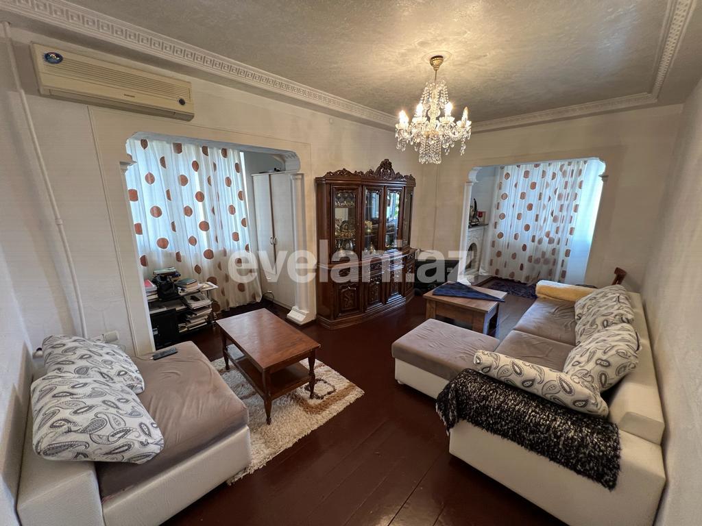 Satılır, köhnə tikili, 3 otaqlı, 75 m², Bakı, Suraxanı r, Yeni Günəşli q, Xalqlar Dostluğu m.