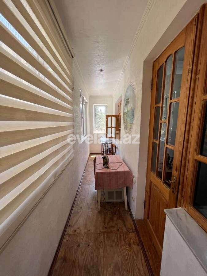 Satılır, köhnə tikili, 3 otaqlı, 75 m², Bakı, Suraxanı r, Yeni Günəşli q, Xalqlar Dostluğu m.