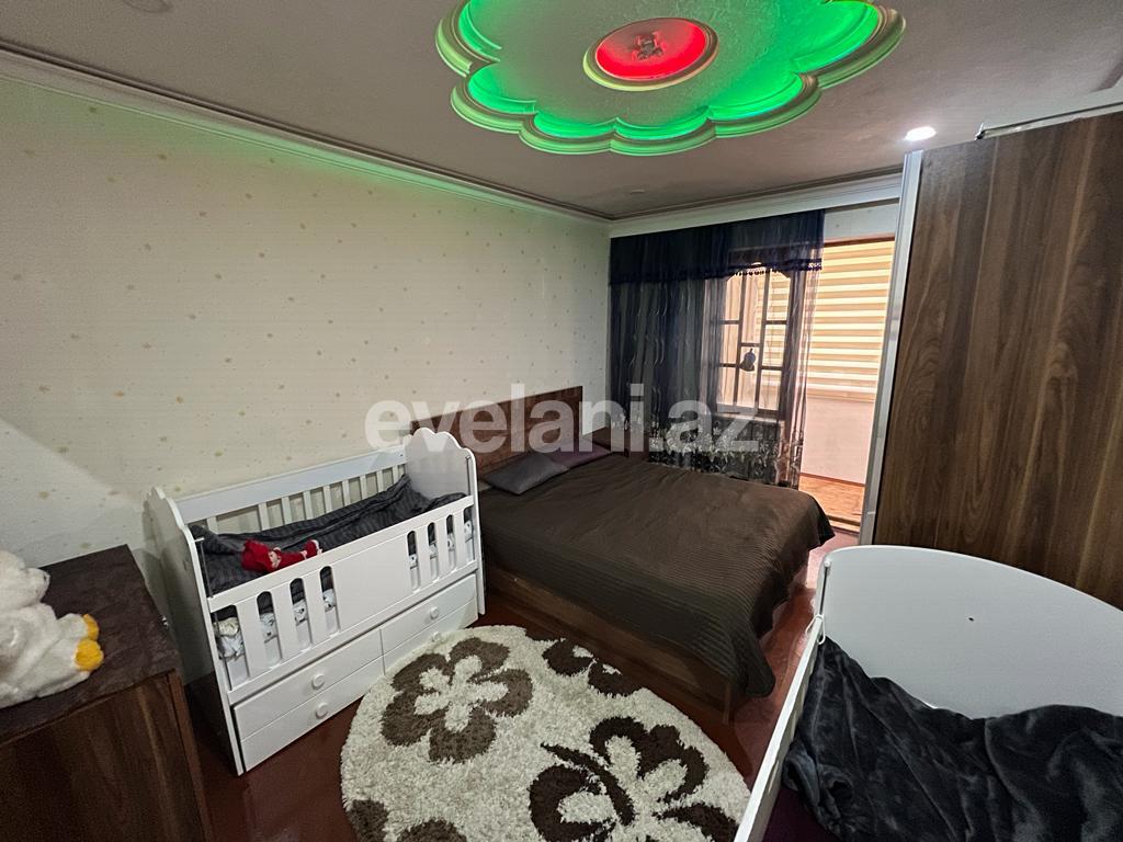 Satılır, köhnə tikili, 3 otaqlı, 75 m², Bakı, Suraxanı r, Yeni Günəşli q, Xalqlar Dostluğu m.
