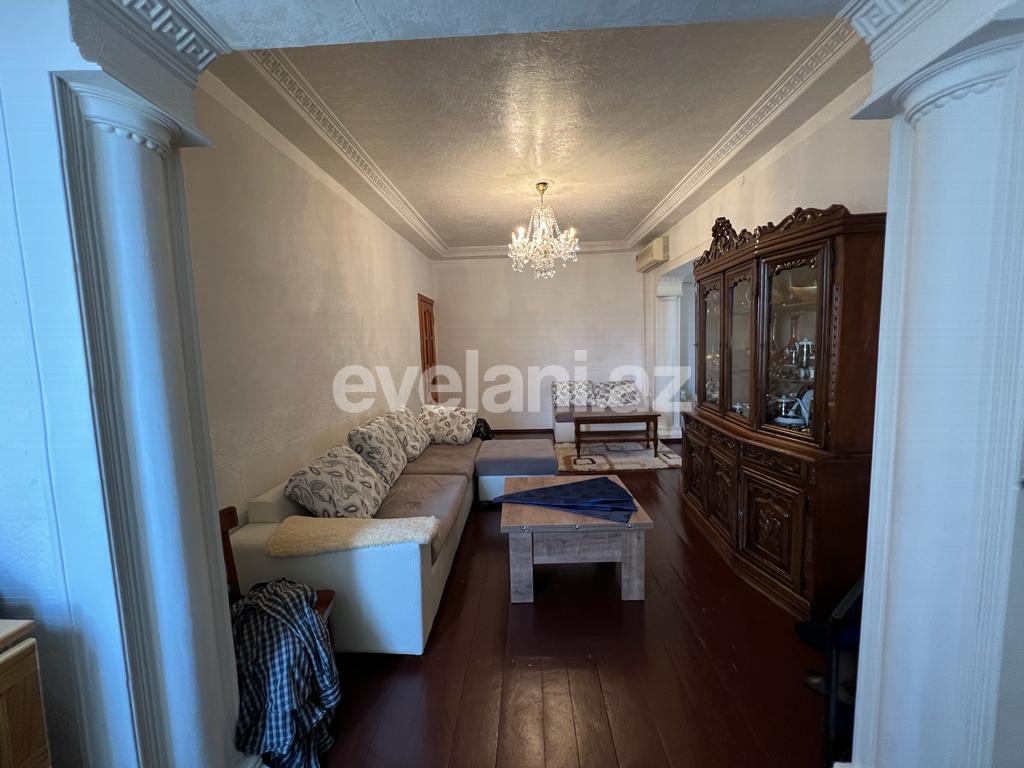 Satılır, köhnə tikili, 3 otaqlı, 75 m², Bakı, Suraxanı r, Yeni Günəşli q, Xalqlar Dostluğu m.