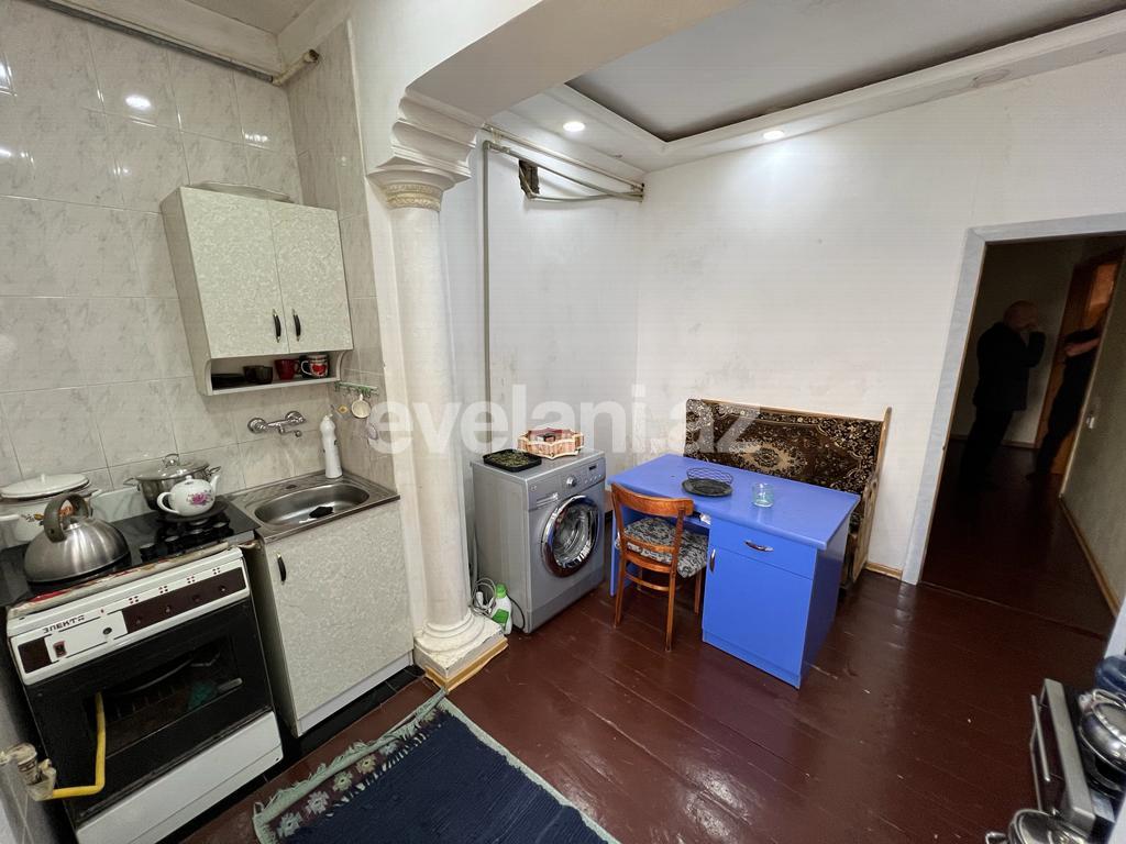 Satılır, köhnə tikili, 3 otaqlı, 75 m², Bakı, Suraxanı r, Yeni Günəşli q, Xalqlar Dostluğu m.