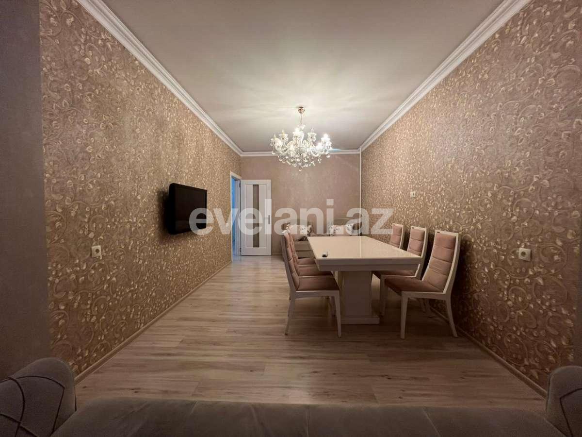 Sale, old building, 4 room, 90 m², Baku, Surakhani r, Yeni Guneshli d, Khalglar Doslugu m.